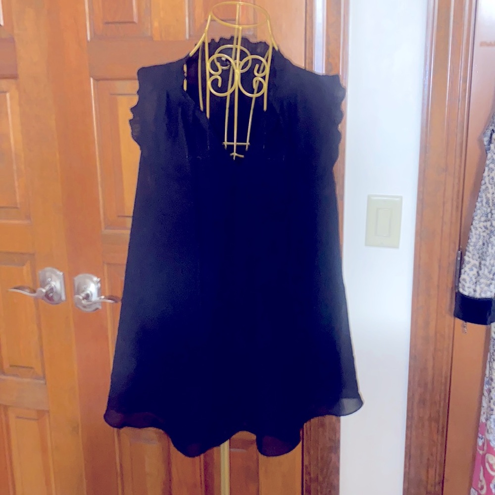 TORRID Chiffon Crinkle Hem Lined Tank Size 2